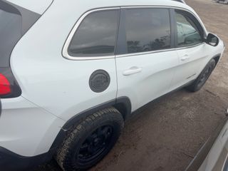 2017 Jeep Cherokee Latitude - Exterior Side Passenger